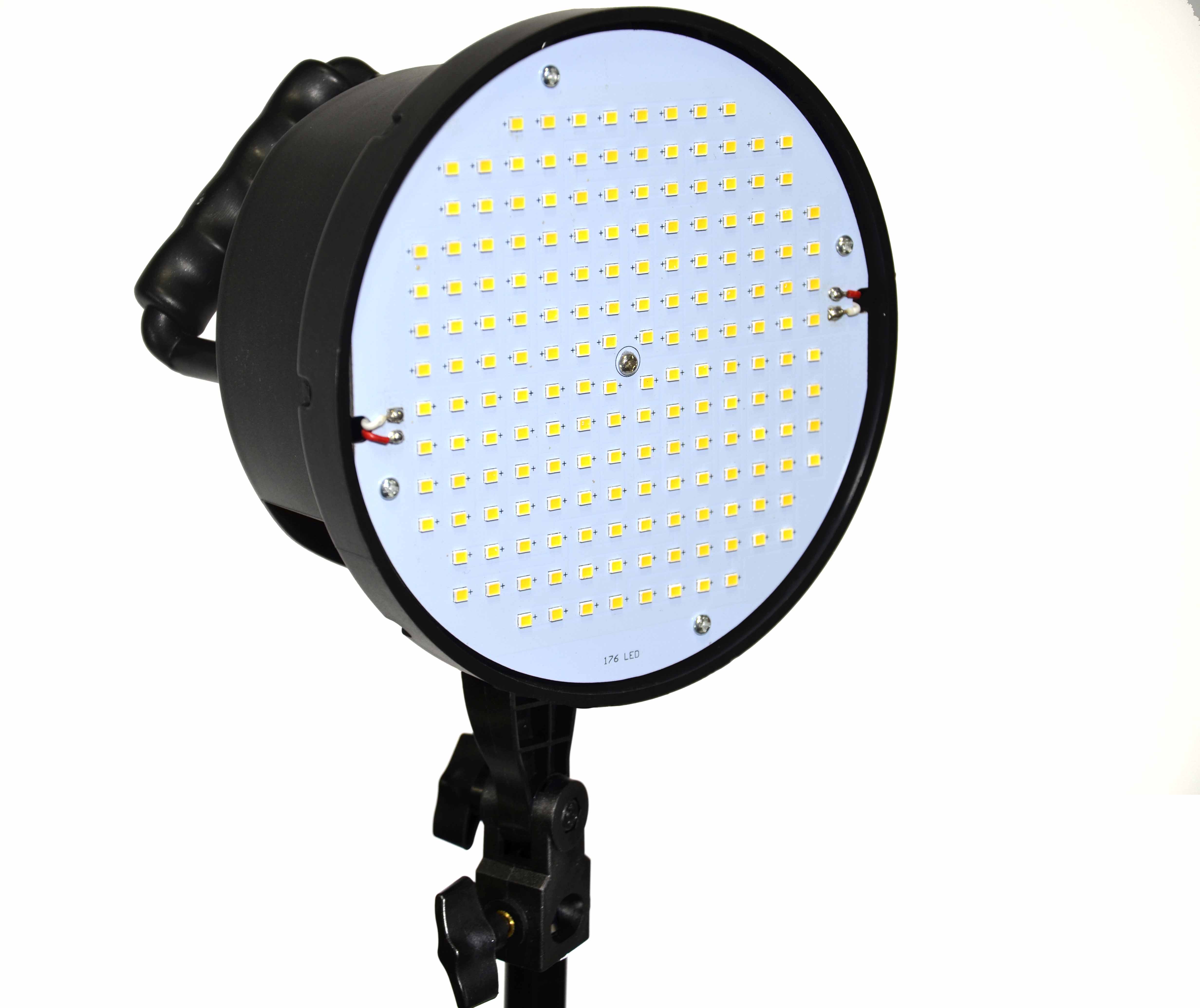 LED PORTRAIT KIT  item 07251